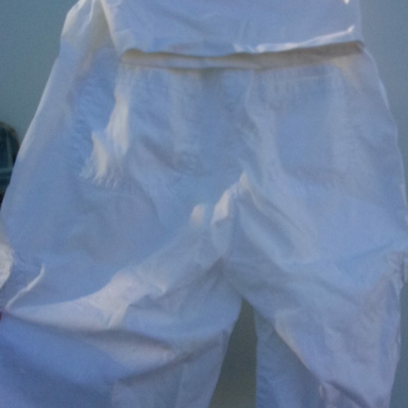 White Shorts Maternity Motherhood Size Medium - Picture 7 of 11